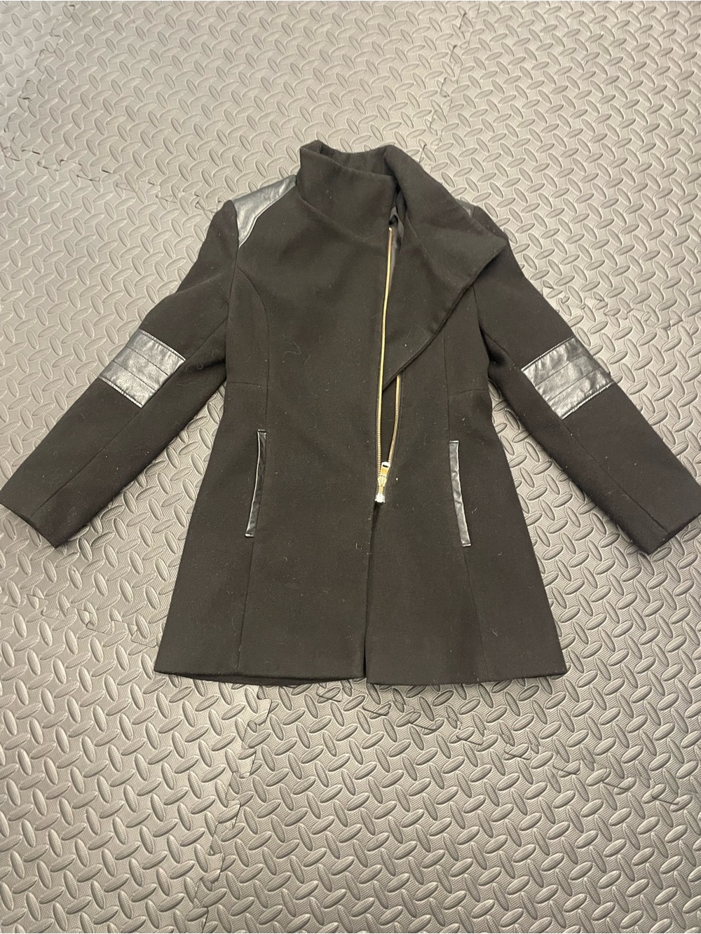 Rothschild Black Asymmetric Zip Coat with accent Trim size 10 girls